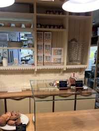 韓国/ソウル【新村】新沙にも店舗を構える洋菓子屋さん