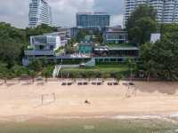 พักผ่อนโรงแรม 𝟓 ดาวพัทยา Renaissance Pattaya 
