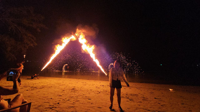 โคโคนัทบีชรีสอร์ท (Coconut Beach Resort)