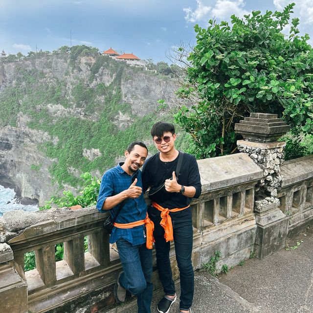 Uluwatu Temple วัดฮินดูที่ขึ้นชื่อในบาหลี