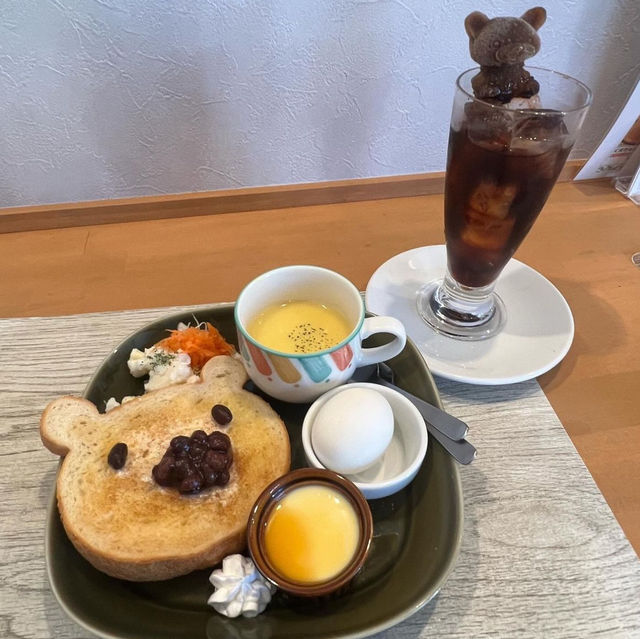 ベーカリーカフェ くまのパン屋さん