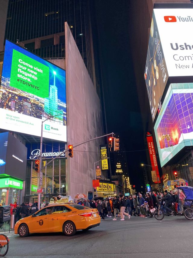 Electrifying Busy New York Times Square 🇺🇸