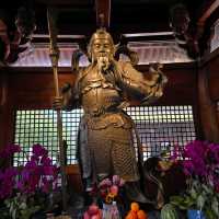Jing An Temple วัดเก่าแก่ใจกลางเซี่ยงไฮ้