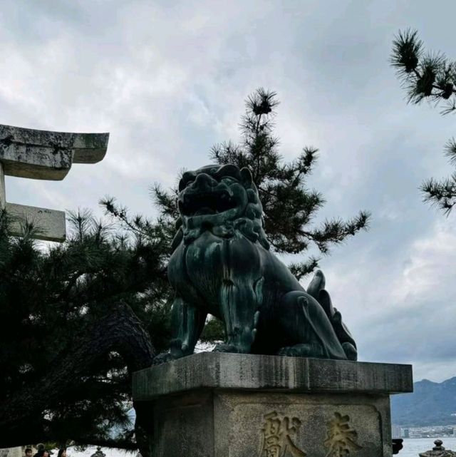 🌼 The Itsukushima Shrine of Japan