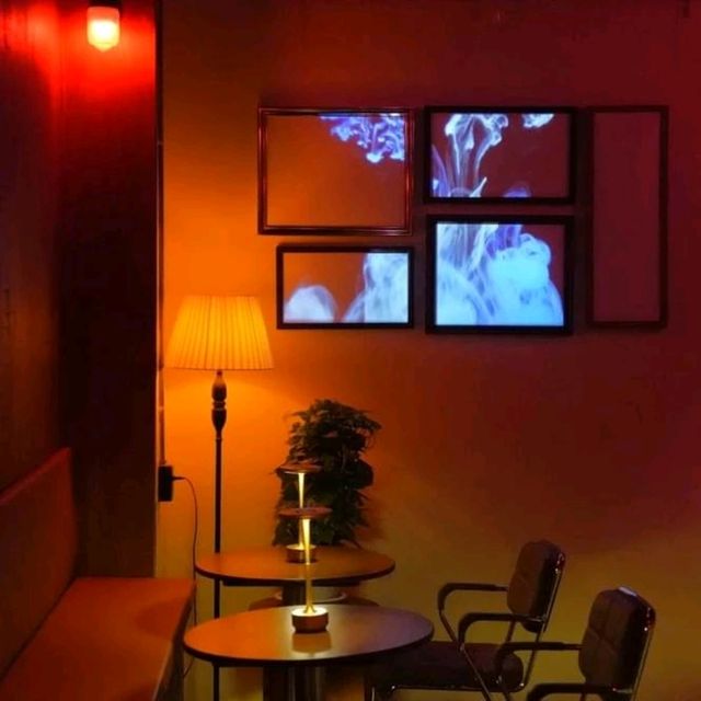 บาร์ลับแห่งใหม่ ร้านค็อกเทลอุบล คาเฟ่