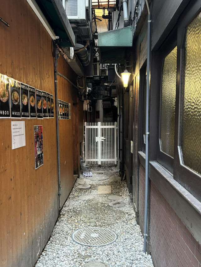 【大阪グルメ】大阪のソウルフードかすうどんの専門店
