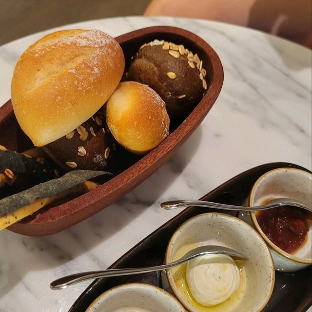 用餐搭配無敵河景 高貴不貴