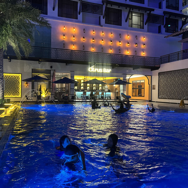 The hotel design is beautiful and worthy of its 5 star rating.