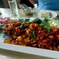 ร้านอาหารอร่อย บรรยากาศดี ชมนก คาเฟ่ นครนายก