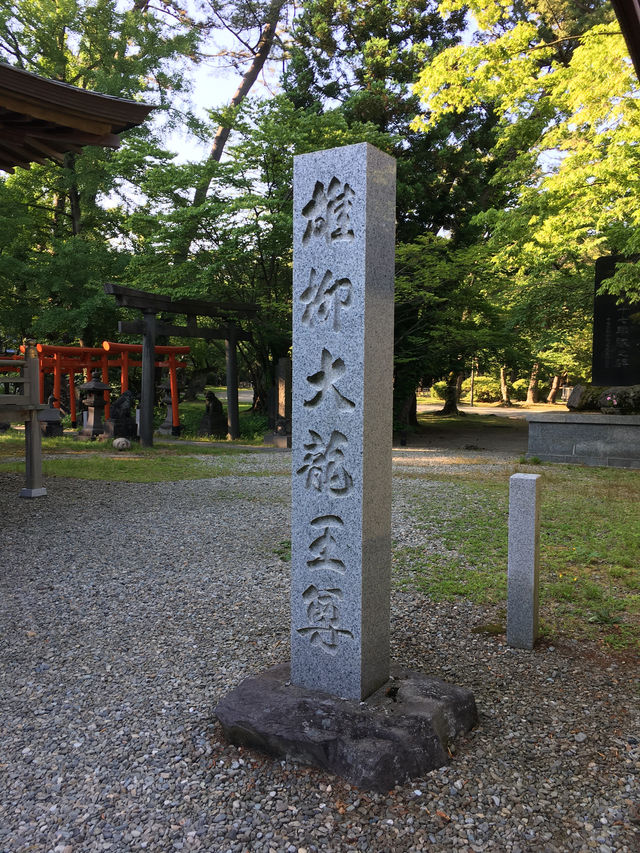 靈性與自然的交織：探訪八幡秋田神社