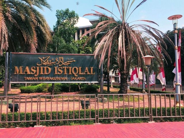 Visit Istiqlal Mosque