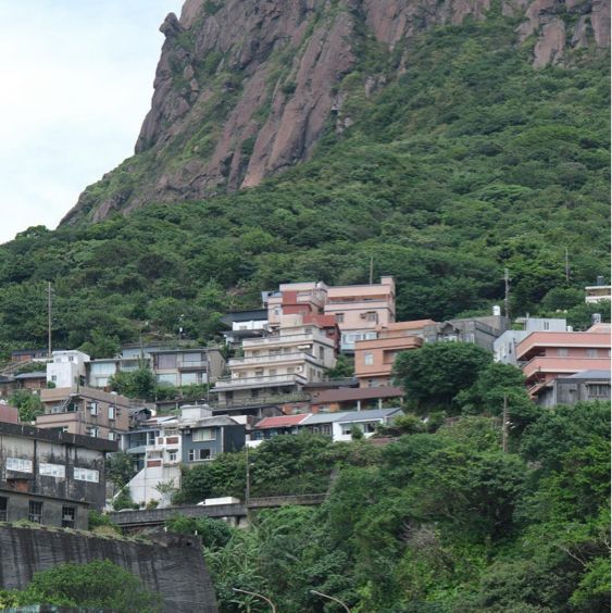 「臺北瑞芳區陰陽海」獨特海水顏色，不容錯過！