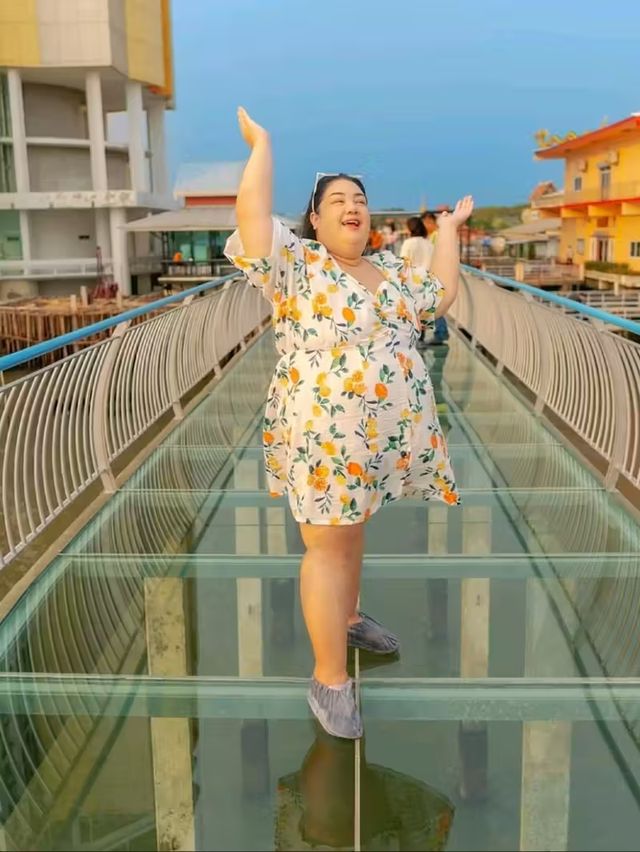 อุโบสถกลางทะเล วัดหงษ์ทอง