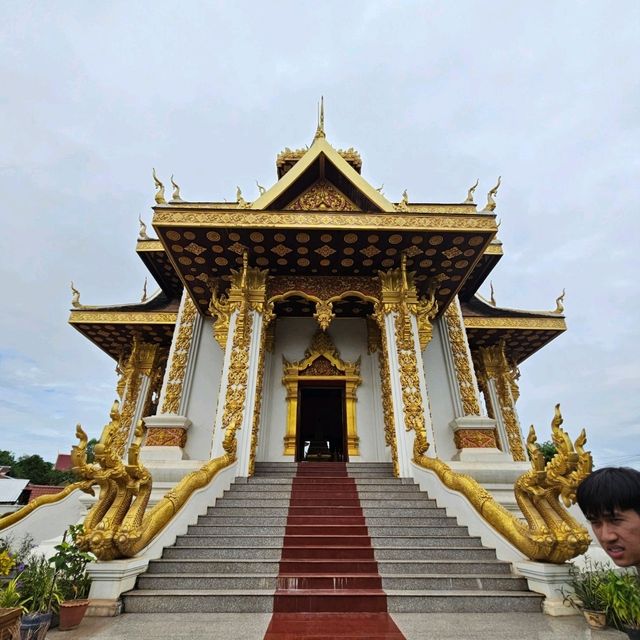 เวียงจันทน์ 1 วันเที่ยวอะไรได้บ้าง