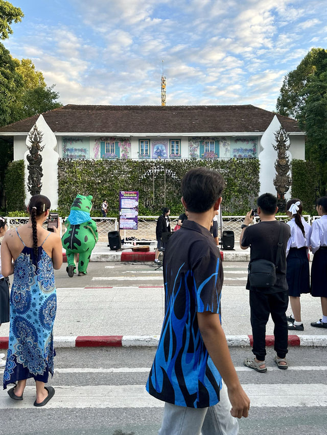 ทุกวันเสาร์เรามีนัด🚶‍♂️ถนนคนเดิน@กาดเจียงฮายรำลึก