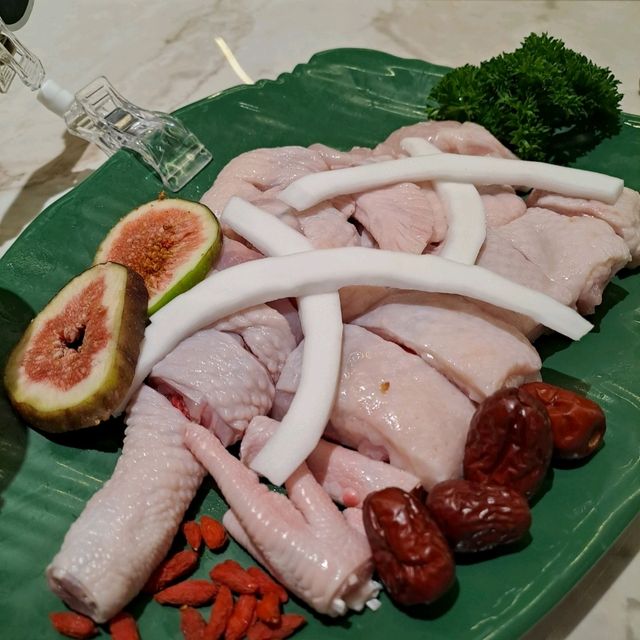 滋味椰子雞火鍋