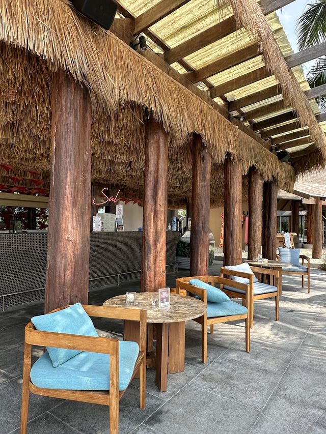 Mercure Rayong Lomtalay Villas & Resort