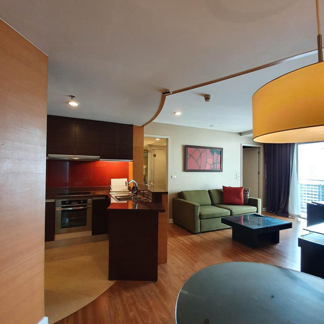 Urbana Sathorn Hotel กรุงเทพฯ