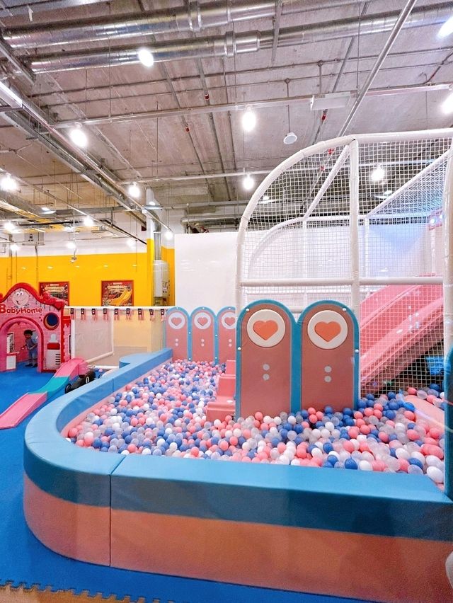 The Magic of Childhood: Exploring The Parenthood at Toppen