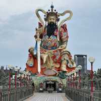 台灣高雄精美佛廟建築