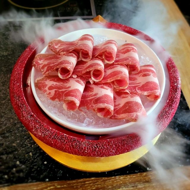 中國宮廷風🐉玫瑰花龍蝦餃🌹滋補花膠雞湯鍋🥰