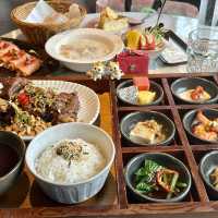 颱風天的美食餐廳（布納咖啡館）非吃不可