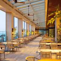 杉乃井飯店：在無邊際露天浴池盡攬別府灣全景