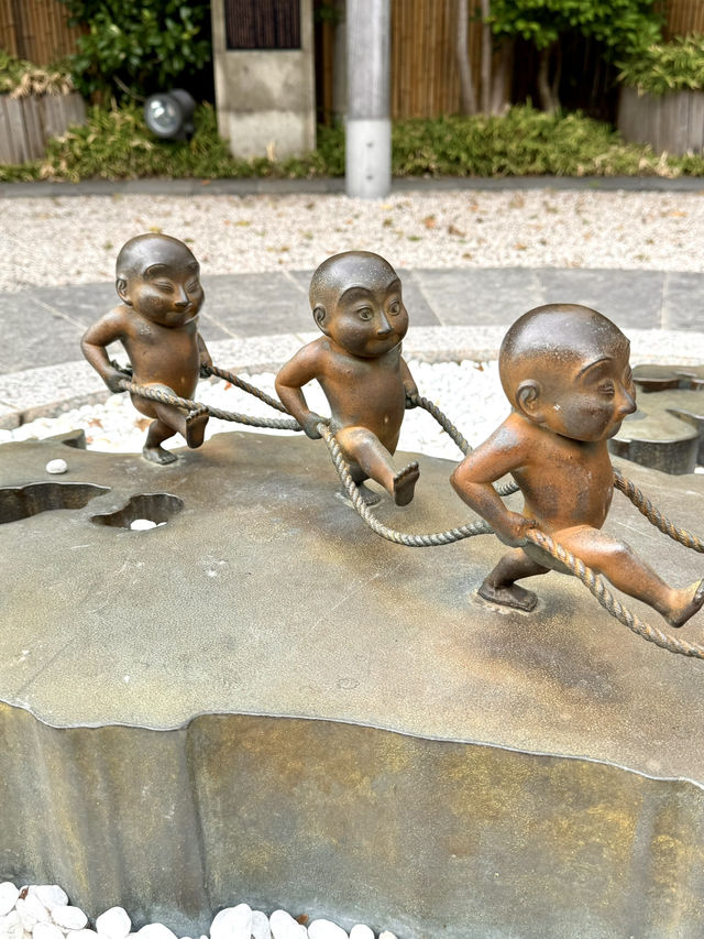 【福岡県】ビルの屋上にある旅の安全祈願所