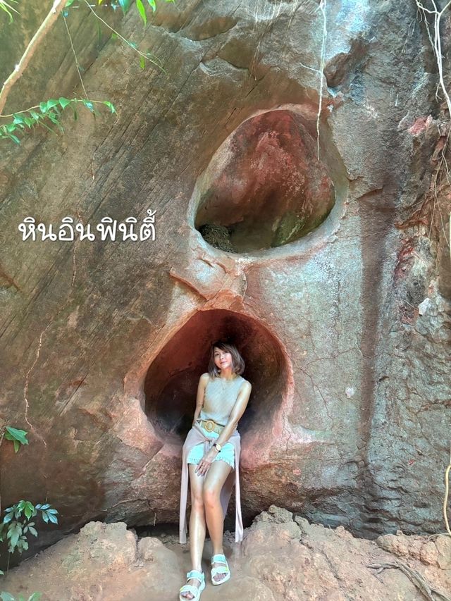 ถ้ำนาคี  เศรียรพญานาคทั้ง 9  นครพนม