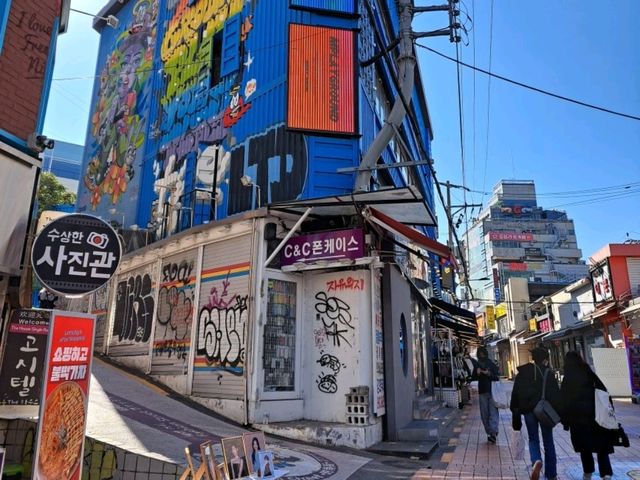 【弘大ショッピング通り:ソウル,韓国】若者が集まるショッピング通り♪