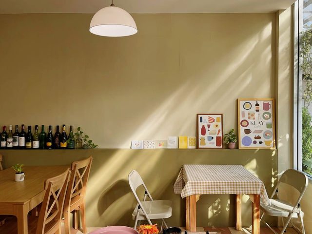 KLĀY Cafe 