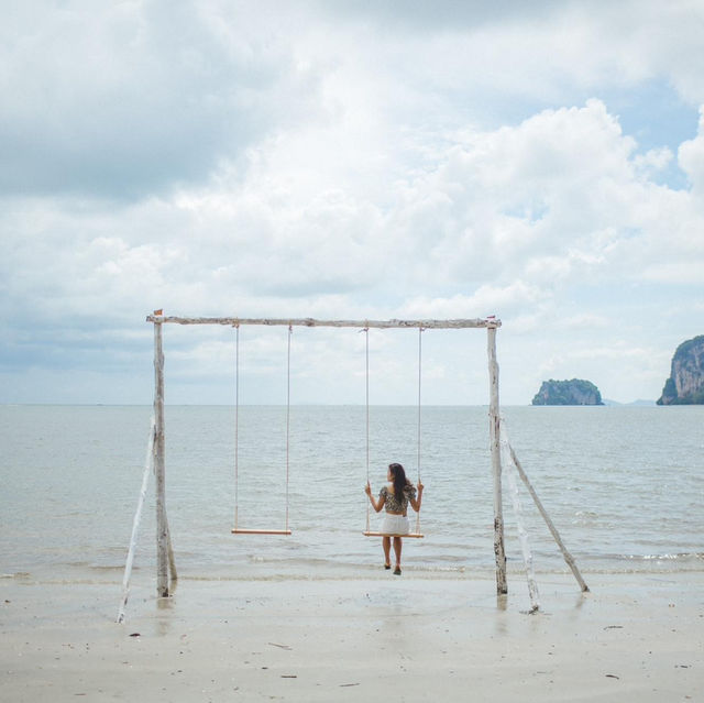 Blue Lagoon Home หาดมดตะนอย พักริมทะเล🌊