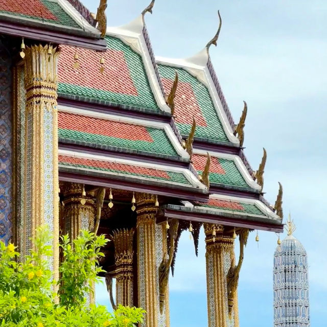 The Jewel of Bangkok: A Day at the Temple of the Emerald Buddha