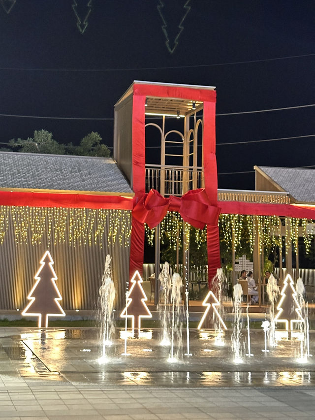 🎄Happiness Shines In The City Of Gems 💎