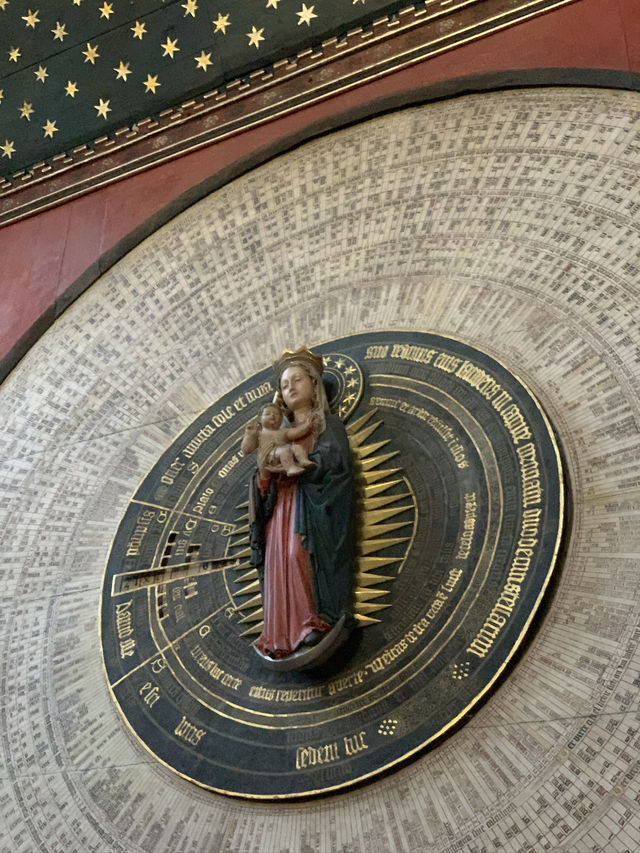 St. Mary’s Basilica: An Artistic Marvel in Gdańsk