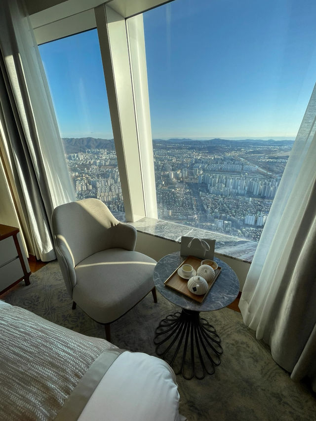 Signiel Hotel Seoul: A Sky-High Luxury Experience