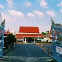 泰國曼谷著名皇家古跡寺廟景點:Wat Krua Wan Worawiharn，建築華麗雄偉，適合打卡拍照📸