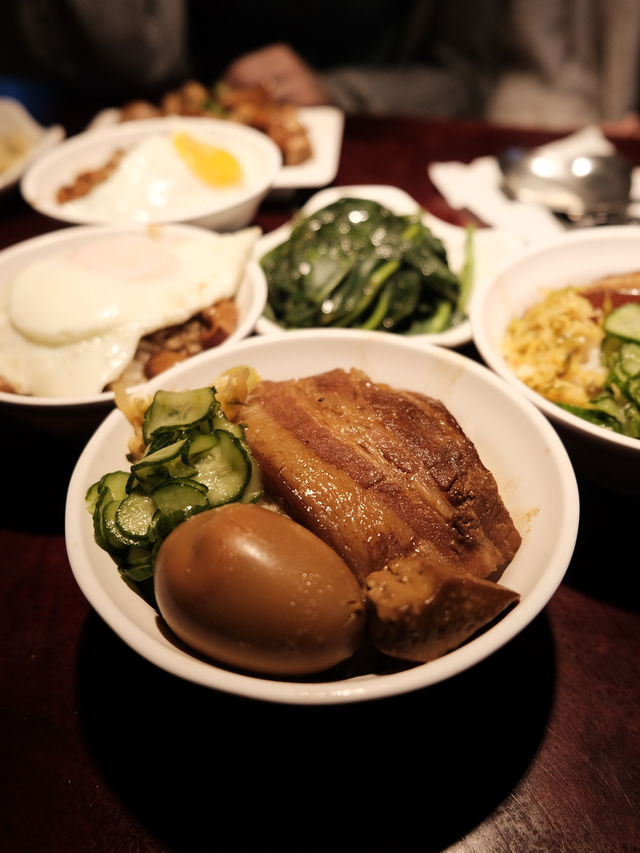 台灣旅遊·台北車站附近的必吃滷肉飯