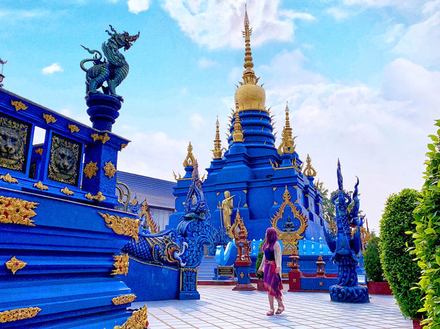 A Stunning Visit to the Blue Temple in Chiang Rai💙
