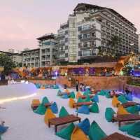 Blue Dragon Cafe and Beach Club