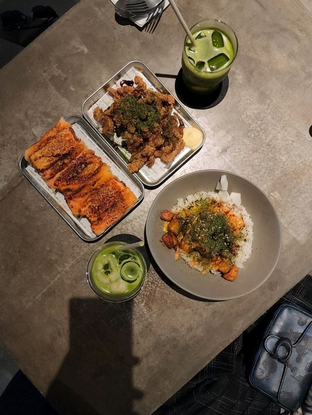 📍Industrial Cafe Near SG