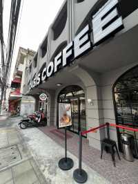 Oasis Coffee คาเฟ่ 24 ชั่วโมง ใกล้รถไฟฟ้า