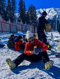 ⛷️ Discover Skiing in Gulmarg – The Ultimate Snow Adventure! ❄️🏔️