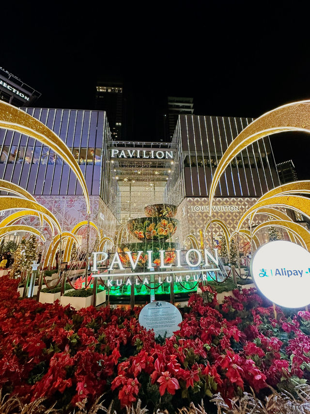 A Dior Christmas Wonderland at Pavilion KL! ✨