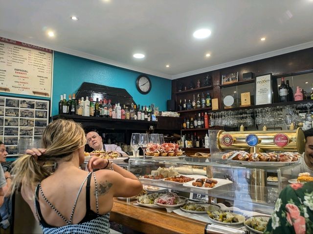 サンセバスチャン　おすすめのタパスバー　Gorriti Taberna
