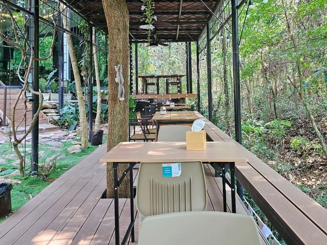 เพลินธาร | VILLA | CAFE | CAMPING