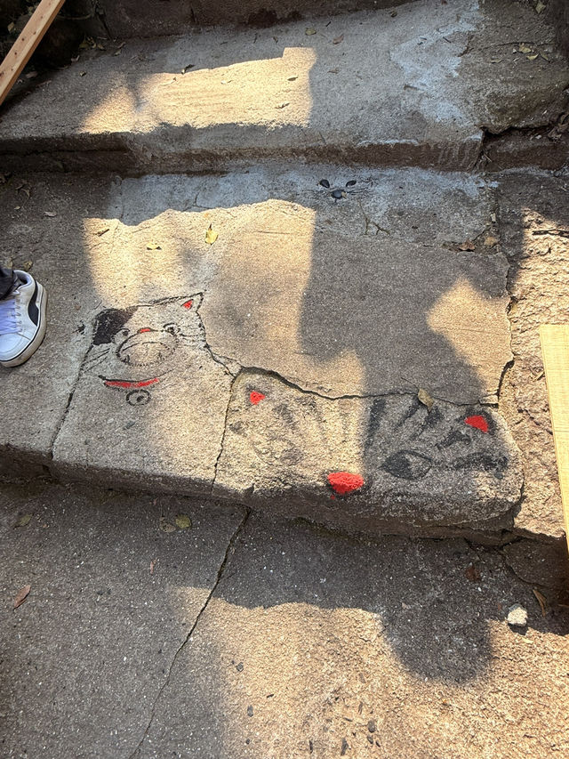 尾道｜到貓之細道小路探險 貓神社、貓咖啡像瀨戶內藝術節般的老街體驗