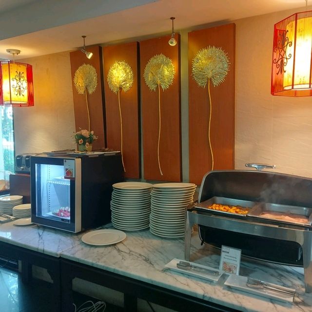 โบนิโต้ ชิโนส์ ที่พักหลักร้อยในเมืองนครสวรรค์