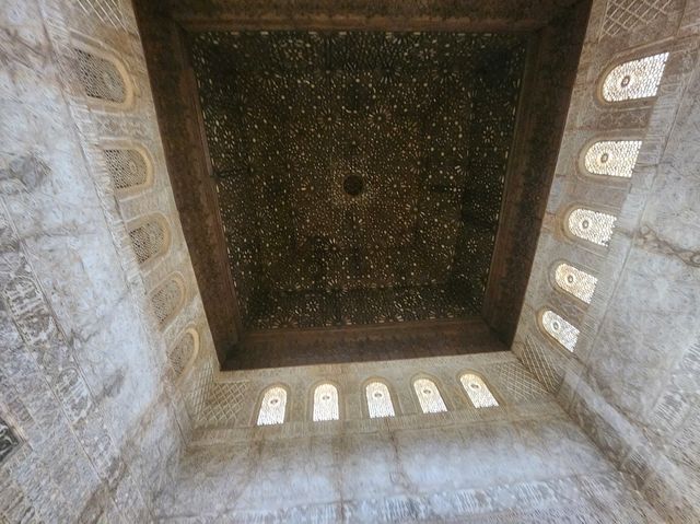 [🇪🇸グラナダ] アルハンブラ宮殿の花、ナスル宮殿の美しさ