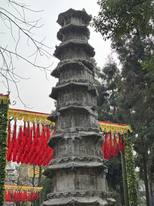 Love, Luck & Traffic Jams: How to Visit Lingyin Temple Like a Pro (Spoiler: Take the Bus!)
